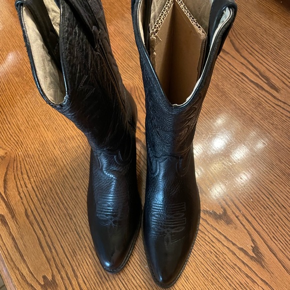 Durango Shoes - Authentic leather cowgirl boots